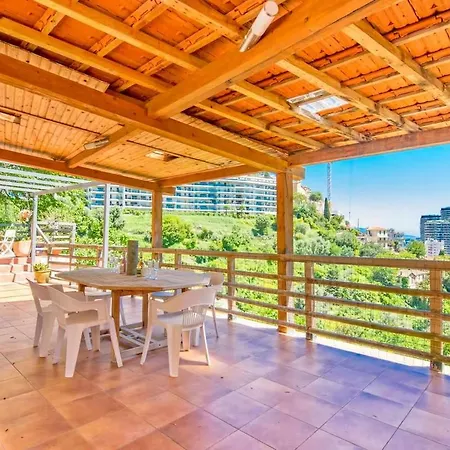 Villa Parking - Panoramic View
